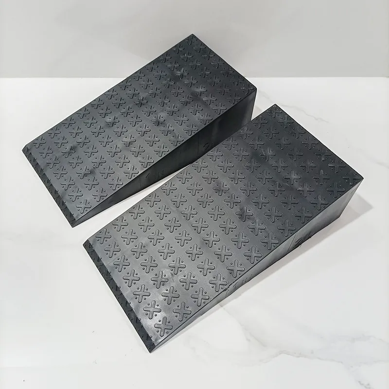 Nytt justerbart brädes lutningskort för knäböj lindrar muskler